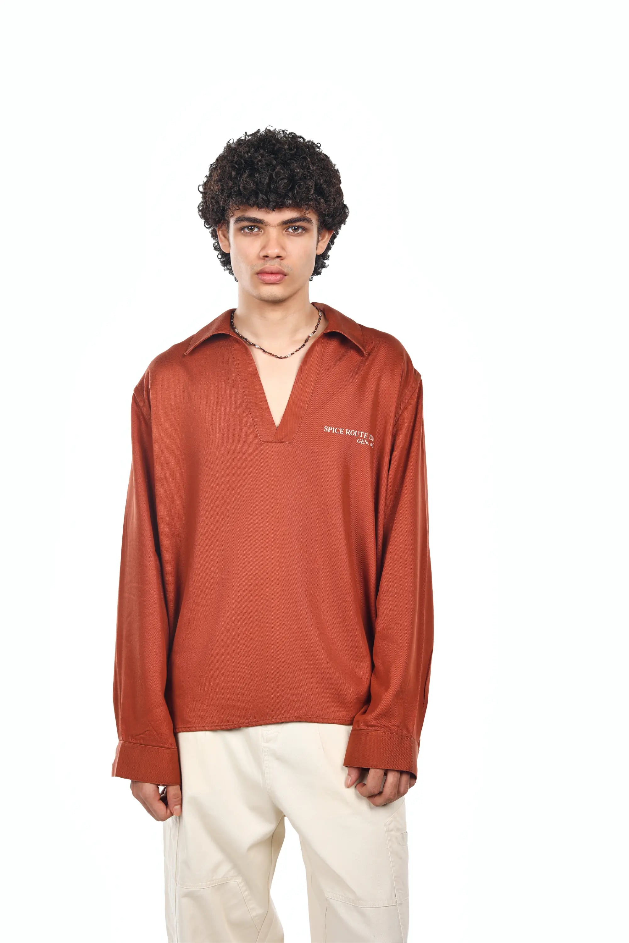 MANIVERSE Relaxed V-Neck Shirt