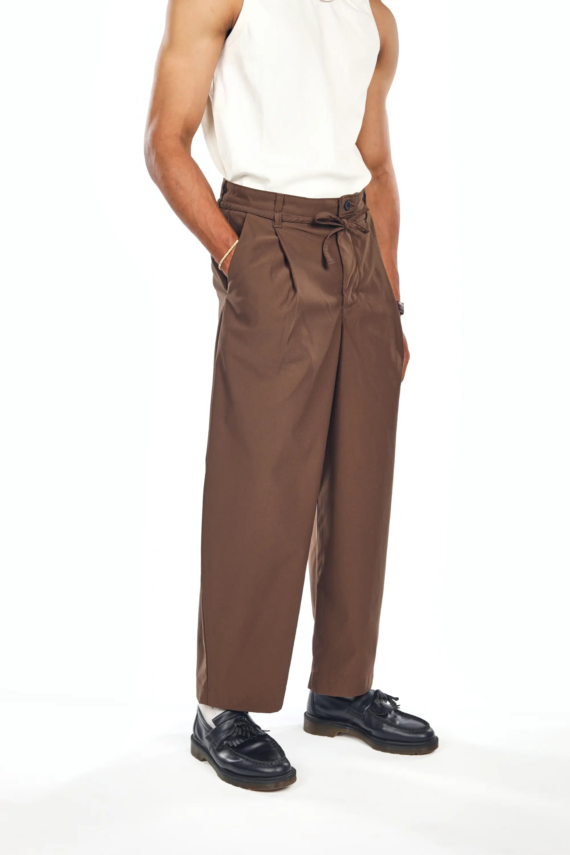 MANIVERSE Relaxed Pleated Trouser